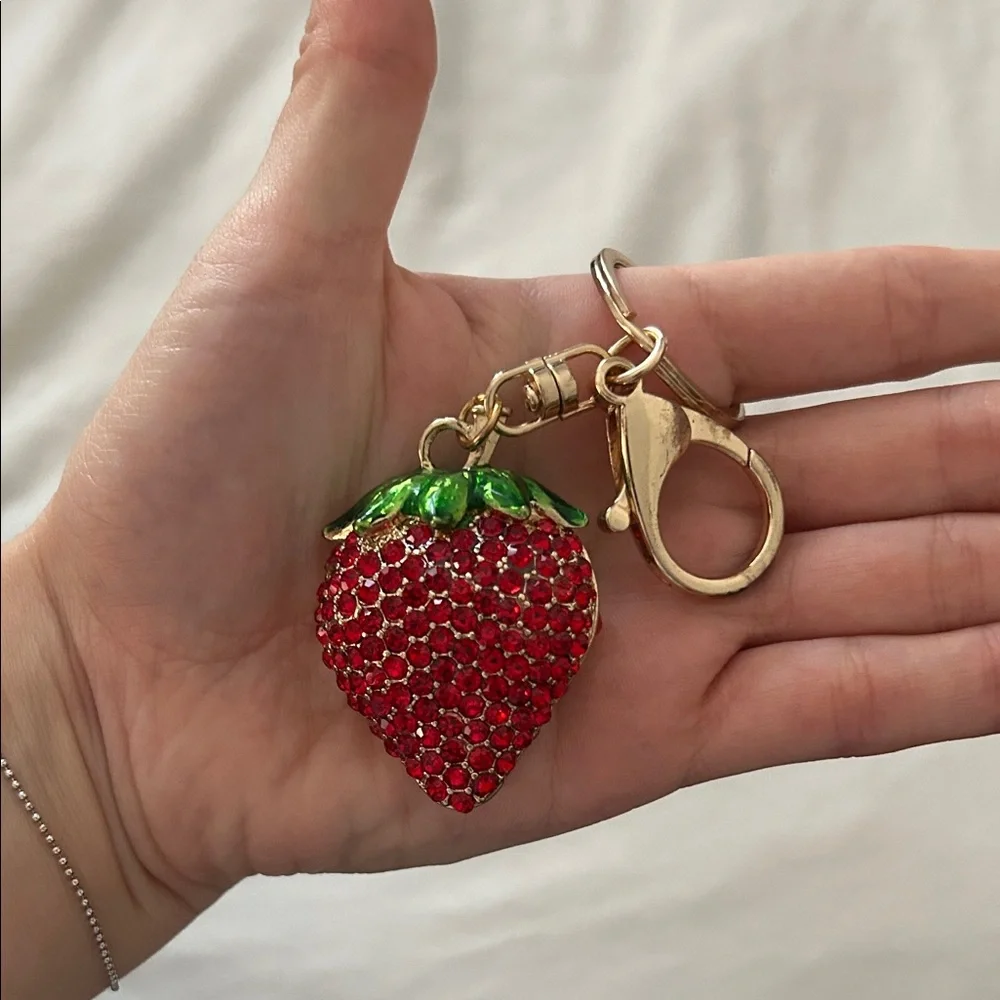 Strawberry Rhinestone Keychain - Picture 4 of 4